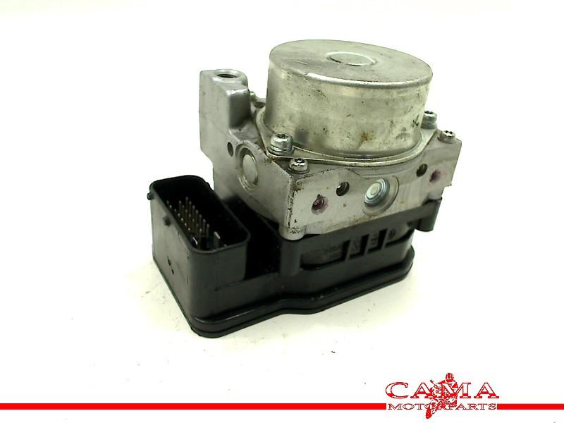 BLOC ABS (FREINS ANTI-BLOCAGE) Tiger 800 XR XC 2014-2017, Motos, Dhr. S. di Majo, Utilisé, Info@cama-motorparts.nl, P.J. Troelstraweg 8 8
3144 CX  MAASSLUIS, NL