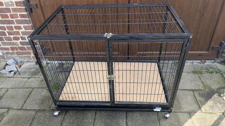 Cage pour chien de taille moyenne, Dieren en Toebehoren, Hondenbenches, Gebruikt, Ophalen