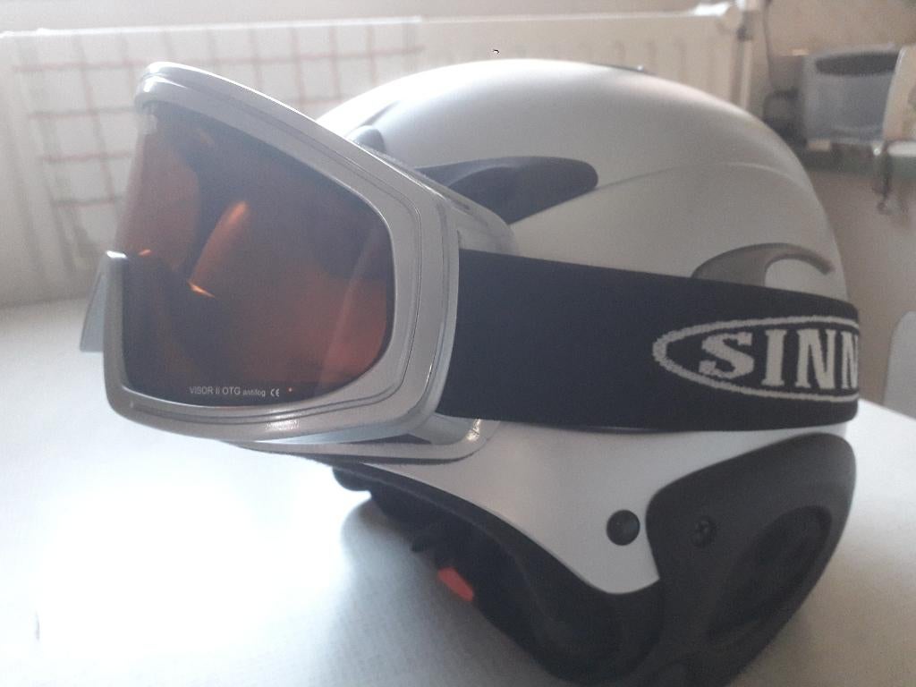 Skihelm Carrera XL en Skibril Sinner, Ophalen, Nieuw, Helm of Bescherming