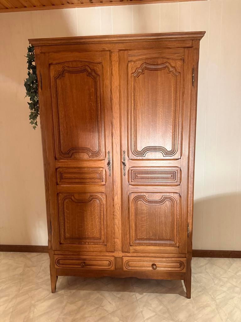 Zeer mooie karaktervolle kleding kast., Huis en Inrichting, Kasten | Kleerkasten, Ophalen