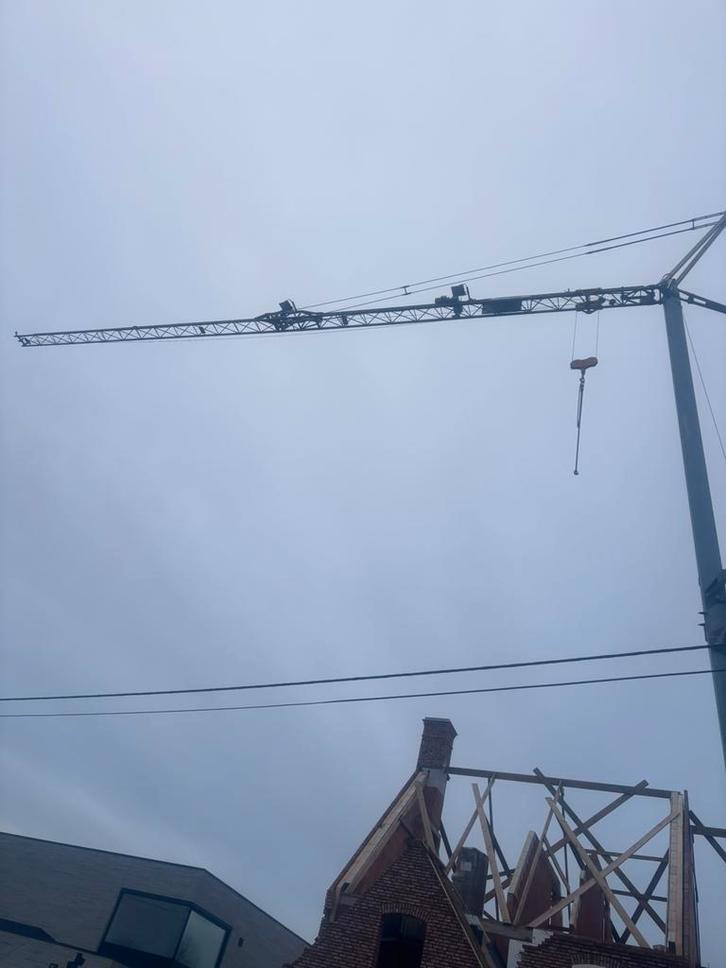 Bouwkraan Arcomet AH28, Articles professionnels, Machines & Construction | Grues & Excavatrices, Grue, Enlèvement