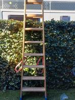 Houten trapladder, Ophalen