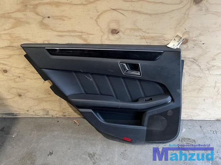 MERCEDES E KLASSE W212 SEDAN Links achter deurpaneel 2009-20, Auto-onderdelen, Interieur en Bekleding, Mercedes-Benz, Gebruikt