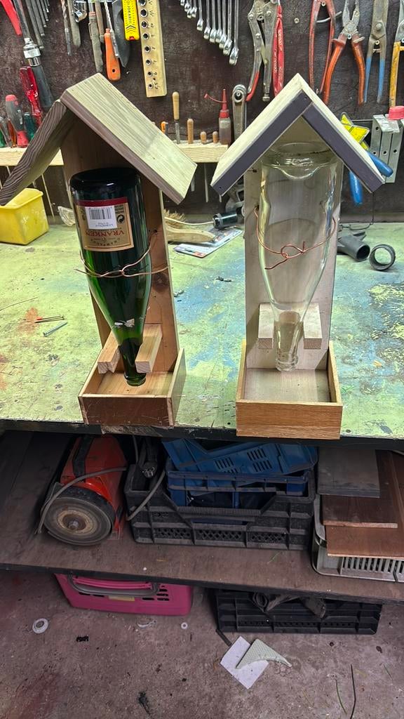 Voeder fles voor vogels, Ophalen, Zo goed als nieuw