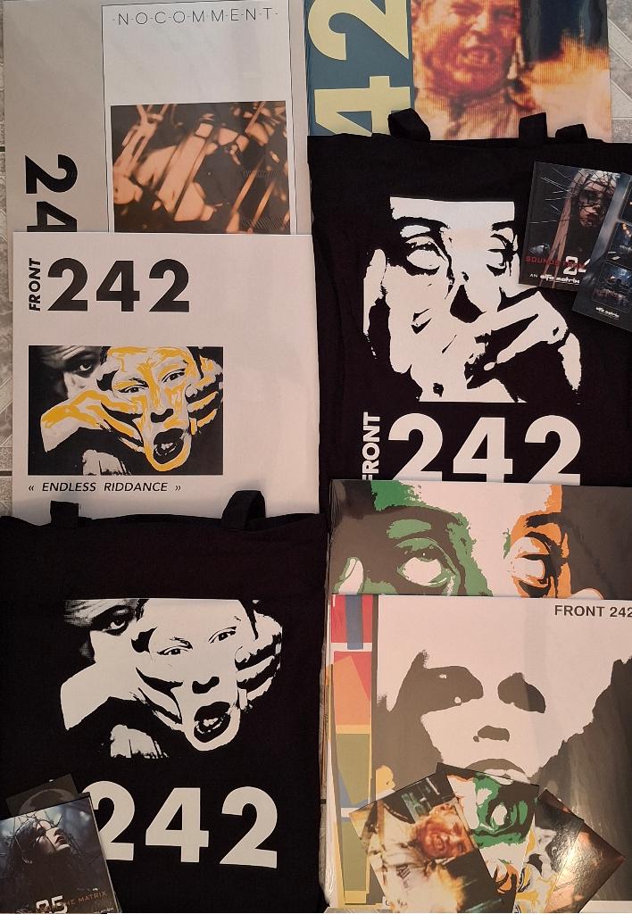 Front 242 Ensemble de 5 vinyles et 2 tote bag, Enlèvement ou Envoi, Neuf, dans son emballage, 12 pouces