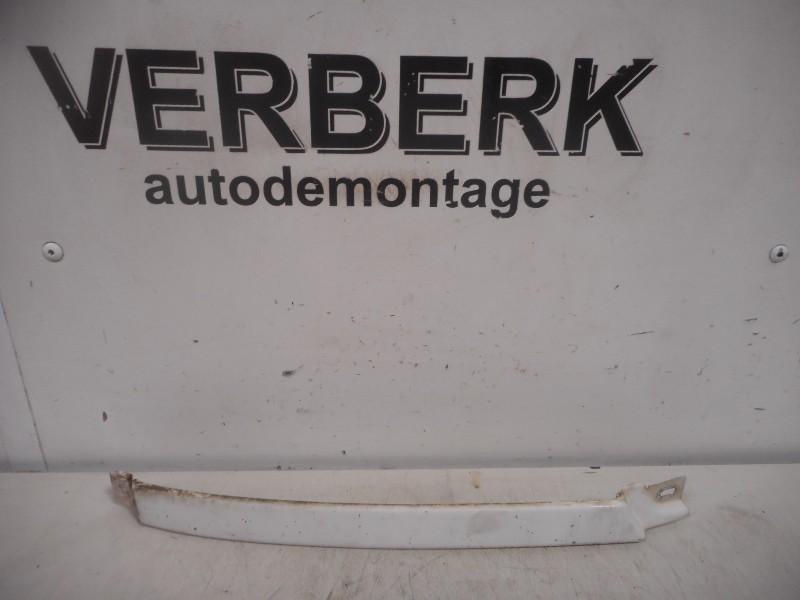 ENJOLIVEUR DE PHARE DROIT Audi 100 Avant Quattro (C4), Utilisé, Droite, Audi