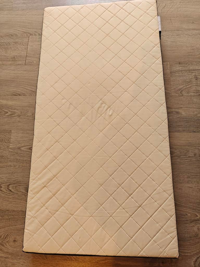 Matelas de lit pour bébé, Enfants & Bébés, Enlèvement
