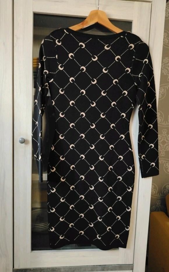 MAGNIFIQUE ROBE ÉLÉGANTE - MOULANTE - PORTÉ 2 FOIS, Allyson, Enlèvement ou Envoi, Taille 36 (S), Porté