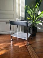 Chariot de bar vintage moderniste — chromé et minimaliste, 55 à 75 cm, Enlèvement, Métal ou Aluminium, Mid-century