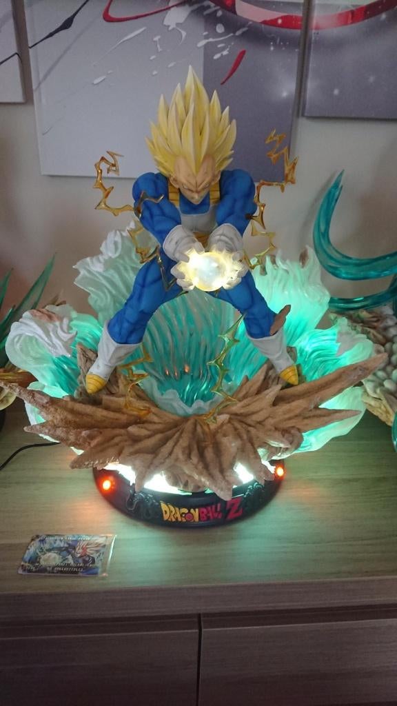 Vegeta Final Flash KD Collectibles, Collections, Statues & Figurines, Comme neuf, Enlèvement
