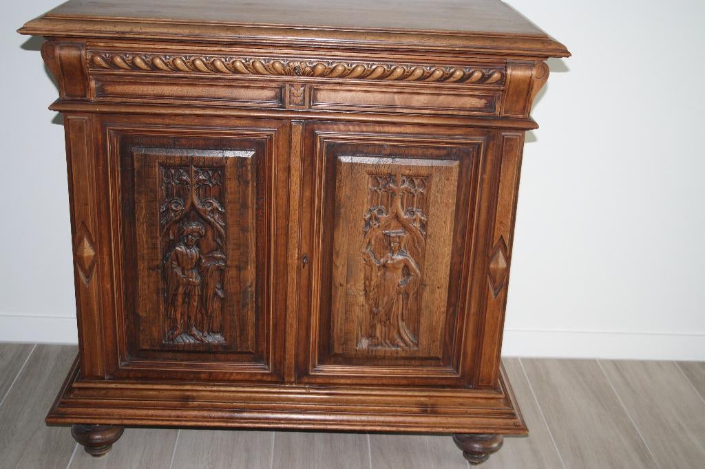 Mechels kastje, Enlèvement