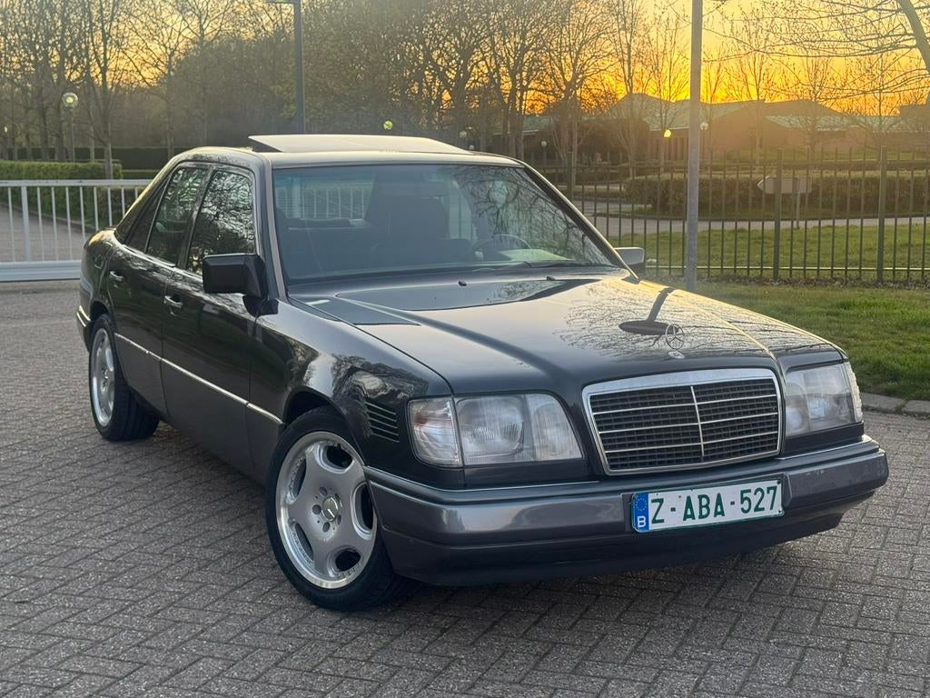MERCEDES E250 | DIESEL, Auto's, Mercedes-Benz, Bedrijf, Te koop, E-Klasse, Elektrische ramen, Lichtmetalen velgen, Mistlampen