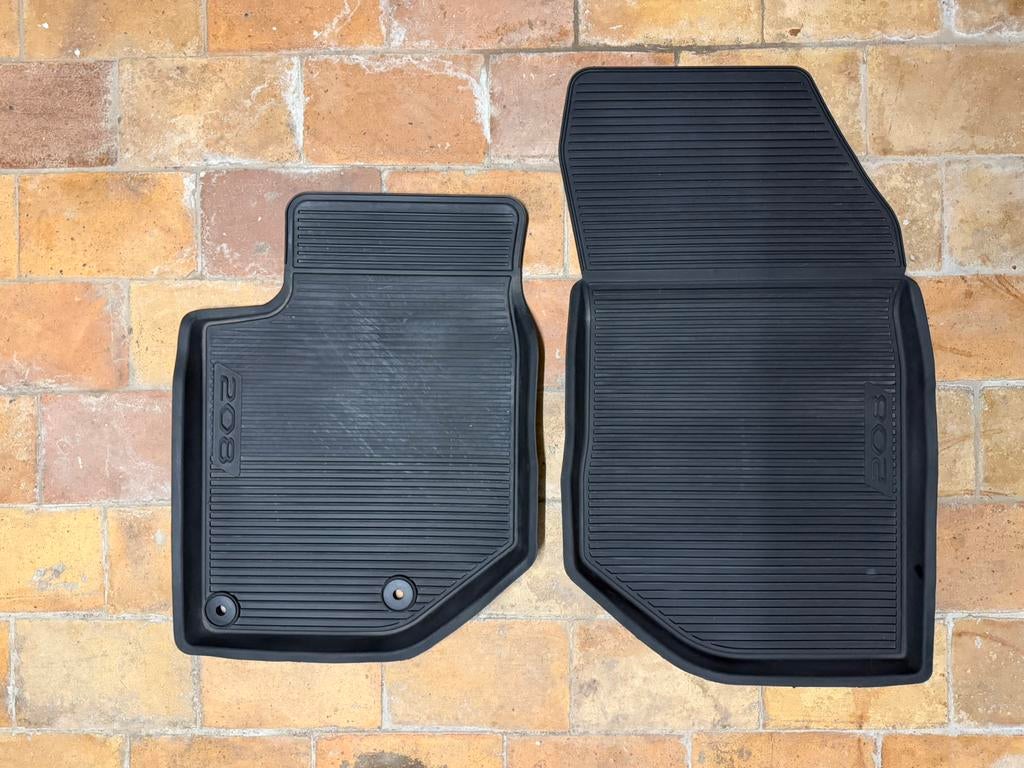 Peugeot 208 II - Jeu de tapis caoutchouc en forme (avant), Auto diversen, Automatten, Gebruikt, Ophalen