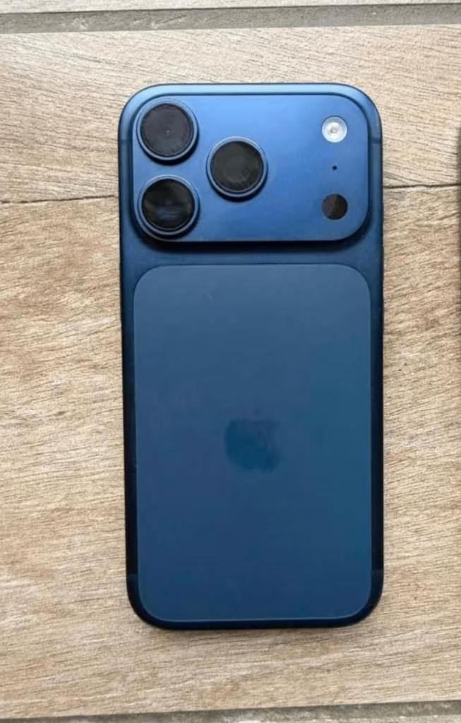 iPhone 17 Pro 256gb comme neuf!, Télécoms, Téléphonie mobile | Apple iPhone, Comme neuf, 256 GB, Sans abonnement, Sans simlock