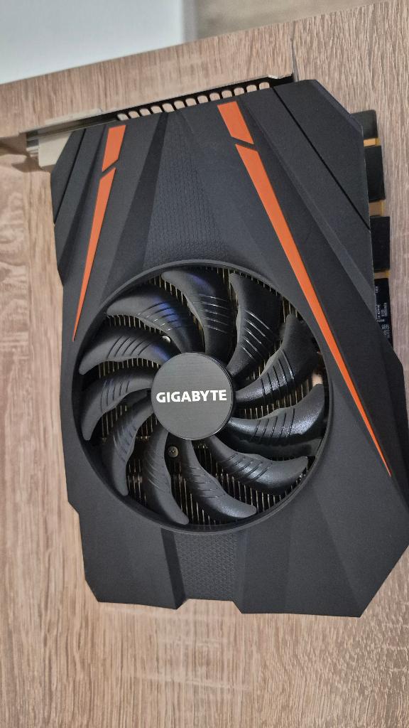 Carte graphique Gaming Gigabyte GTX 1070 Mini ITX OC 8GB, Computers en Software, Ophalen, Gebruikt, Nvidia, HDMI