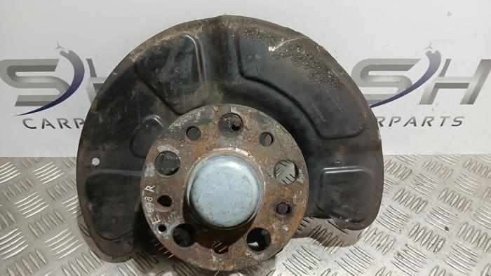 Fusee rechts-voor van een Mercedes E-Klasse, Gebruikt, -, Ophalen of Verzenden, -