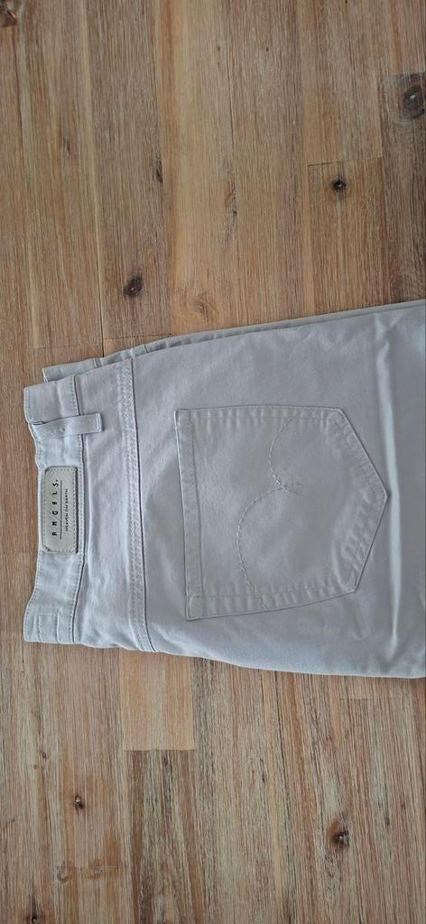 Lichtgrijze zomerbroek maat 38/40, Kleding | Dames, Broeken en Pantalons, Ophalen of Verzenden, Gedragen, Maat 38/40 (M), Grijs