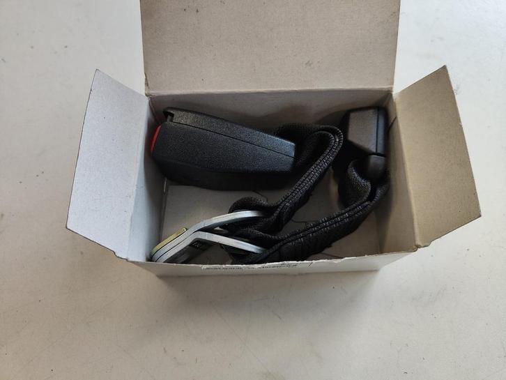 Gordelspanner insteek links achter BMW 3 serie E46 8242767, Auto-onderdelen, Dashboard en Schakelaars, Nieuw, Ophalen of Verzenden