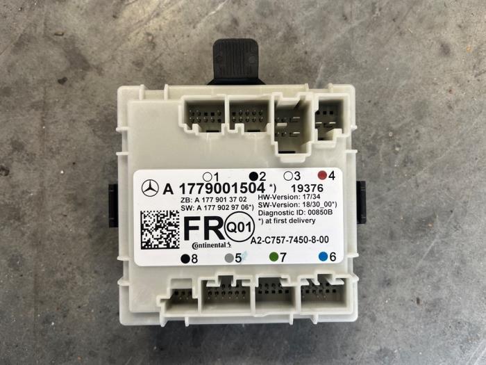 Module verrouillage central des portes d'un Mercedes A-Klass, -, 3 mois de garantie, Utilisé, -
