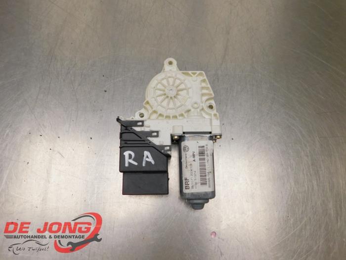 Moteur de vitre portière d'un Volkswagen Touran, Autos : Pièces & Accessoires, Volkswagen, -, 3 mois de garantie, Utilisé