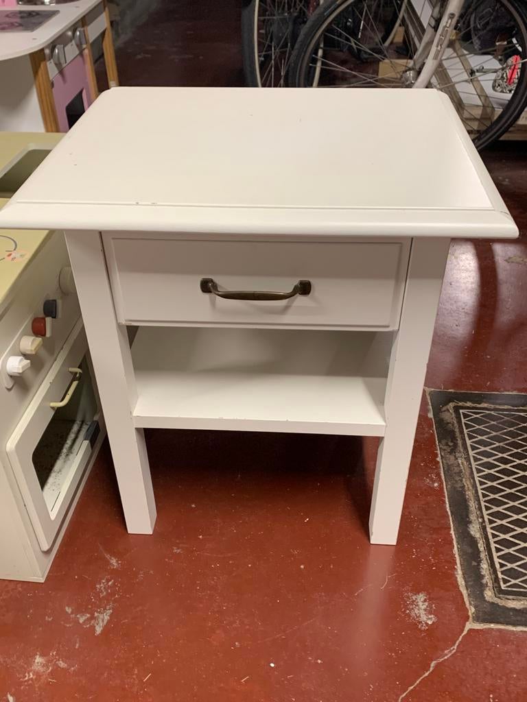 Nachttafel, Huis en Inrichting, Slaapkamer | Nachtkastjes, Ophalen, Gebruikt