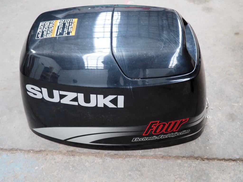 capot moteur hors-bord suzuki, Sports nautiques & Bateaux, Enlèvement ou Envoi, Utilisé, Moteur hors-bord