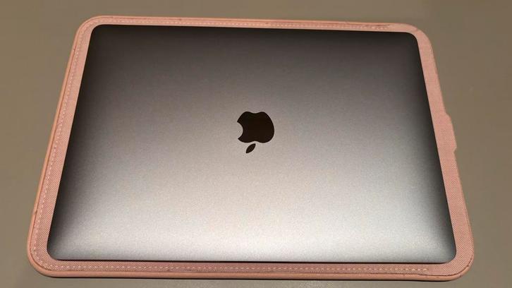 Macbook Air 2020 - aankoopdatum 06/10/2022, Computers en Software, Apple Macbooks, Zo goed als nieuw, MacBook, 8 GB, Azerty, Ophalen