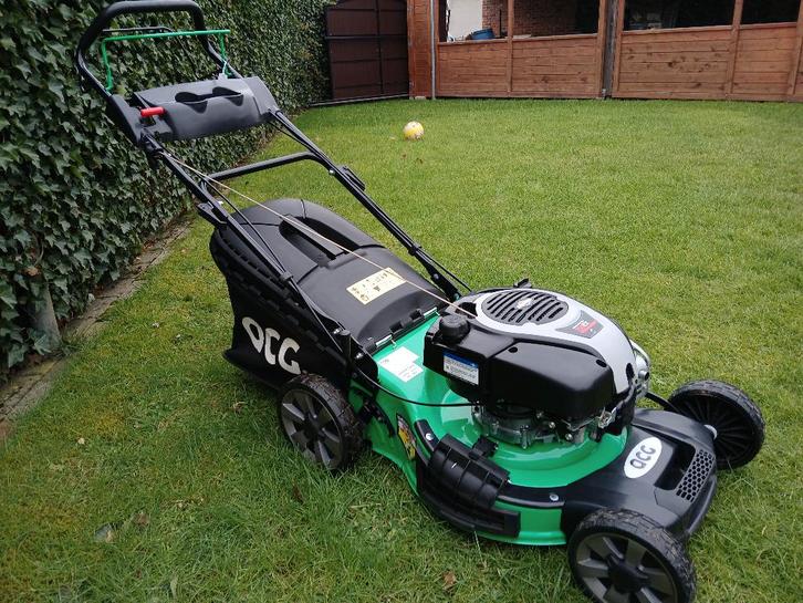 Grasmaaier 51cm zelftrekker, Jardin & Terrasse, Tondeuses à gazon, Neuf, Tondeuses à gazon à essence, Tondeuse rotative, Enlèvement