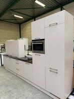 Nette Rechte Keuken + Stenen blad + Apparatuur GEDEMONTEERD