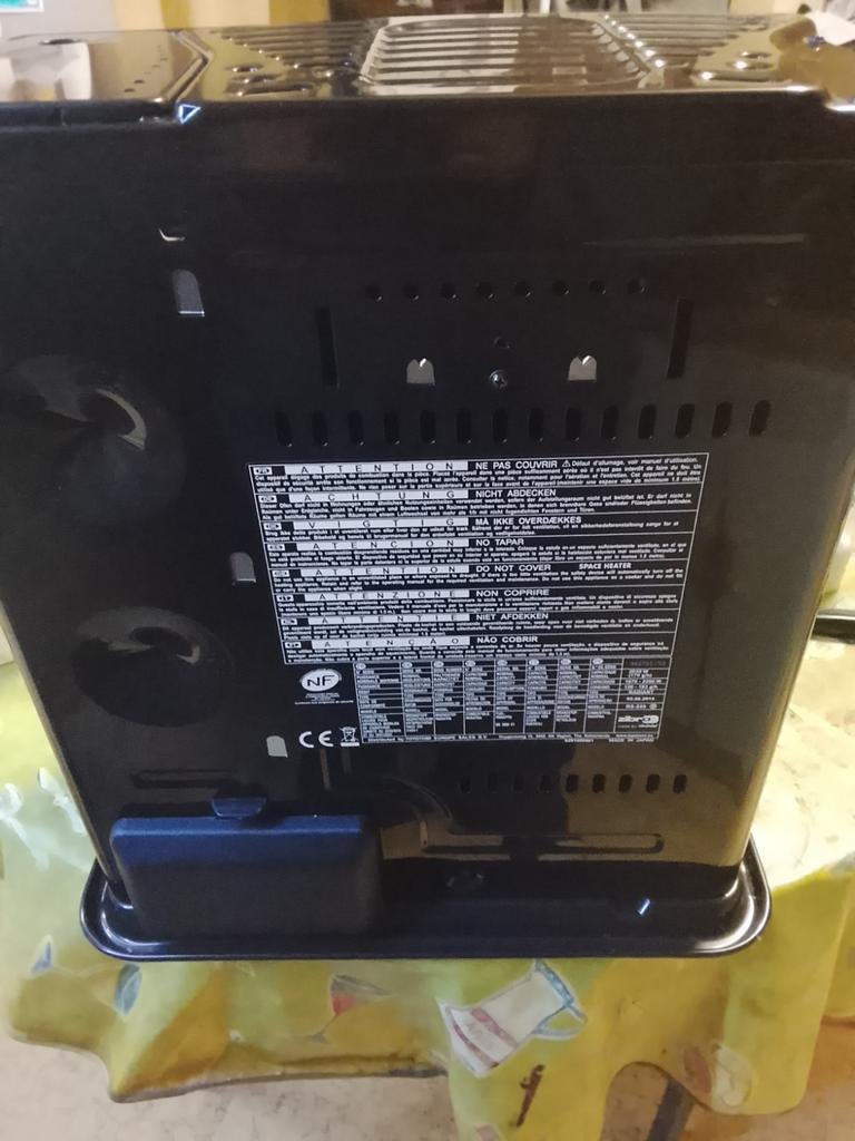 A vendre poêle à pétrole zibro prix 125€, Enlèvement