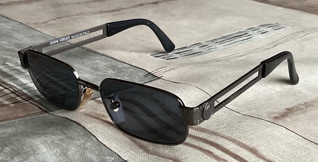 Zonnebril heren Gianni Versace., Overige merken, Zonnebril, Zwart, Ophalen of Verzenden