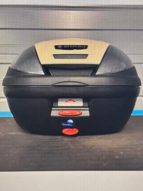 nieuwe topkoffer 57 liter met rugsteun, Motoren, Ophalen