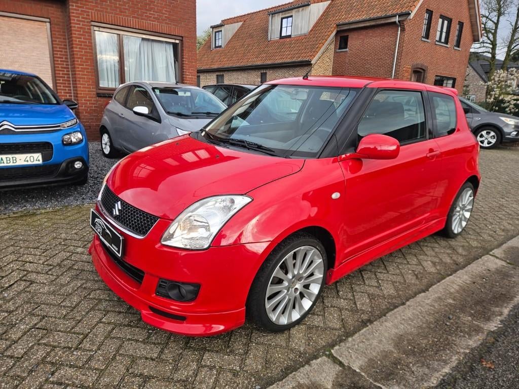 SUZUKI SWIFT/2008/BENZINE/92dKM/GEKEURD/GARANTIE, Auto's, Suzuki, 4 zetels, Stof, Swift, Bedrijf