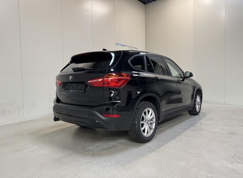 BMW X1 sDrive 18i Benzine Autom. - Airco - Topstaat!, Autos, BMW, 0 kg, 5 places, Automatique, 1500 cm³