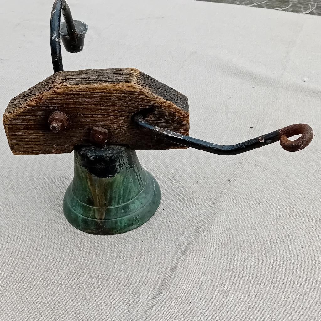 antieke bronzen bel met steun en contragewicht, Ophalen of Verzenden, Brons