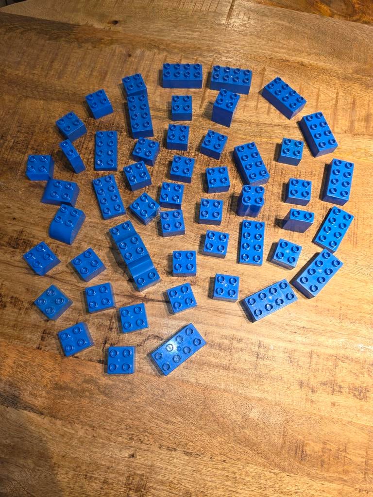 50 donker blauwe lego duplo blokken, Kinderen en Baby's, Speelgoed | Duplo en Lego, Ophalen of Verzenden, Duplo