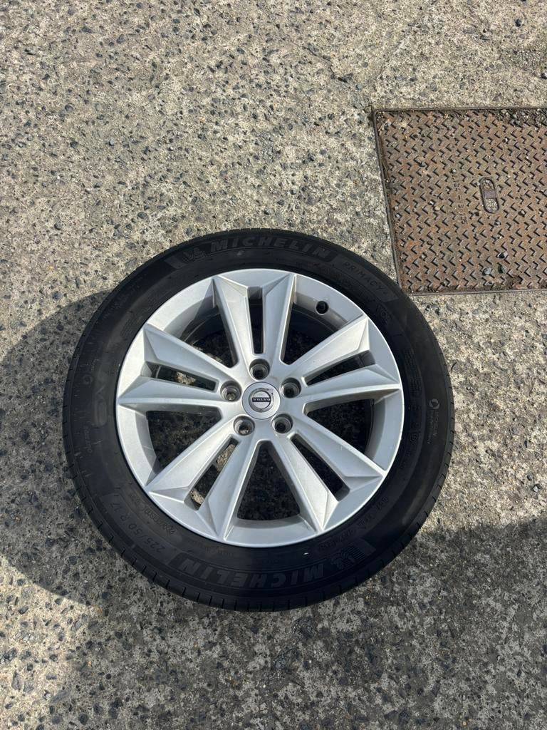 Volvo Velgen met banden 17 inch, Autos : Pièces & Accessoires, Pneus & Jantes, Enlèvement, 17 pouces, Pneu(s)