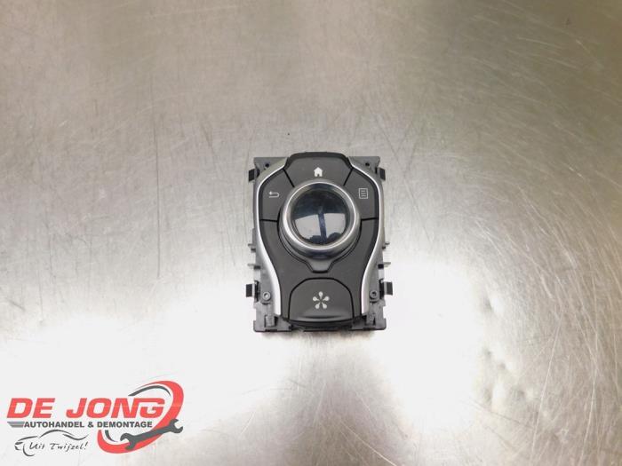 Unité de contrôle Multimedia d'un Renault Espace, Autos : Pièces & Accessoires, Renault, -, 3 mois de garantie, Utilisé