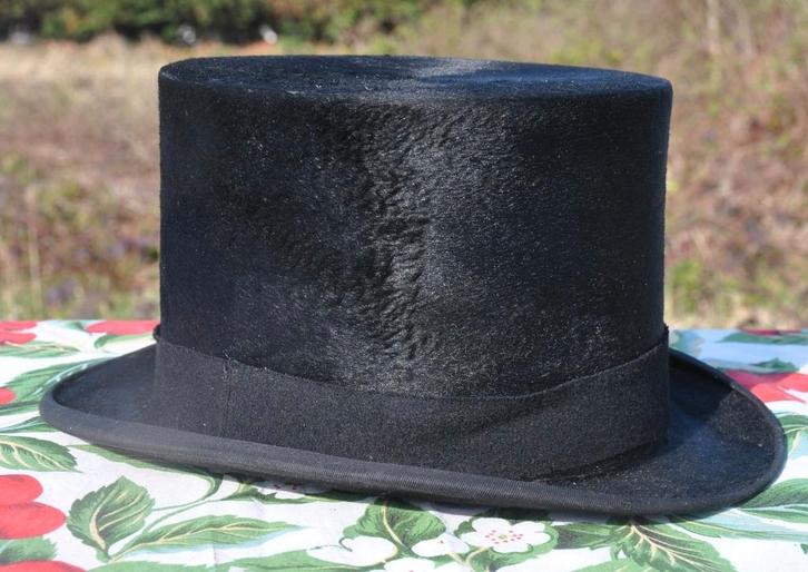 chapeau haut de forme poil de taupe monogramme PL, Antiek en Kunst, Antiek | Kleding en Textiel, Heren, Ophalen of Verzenden