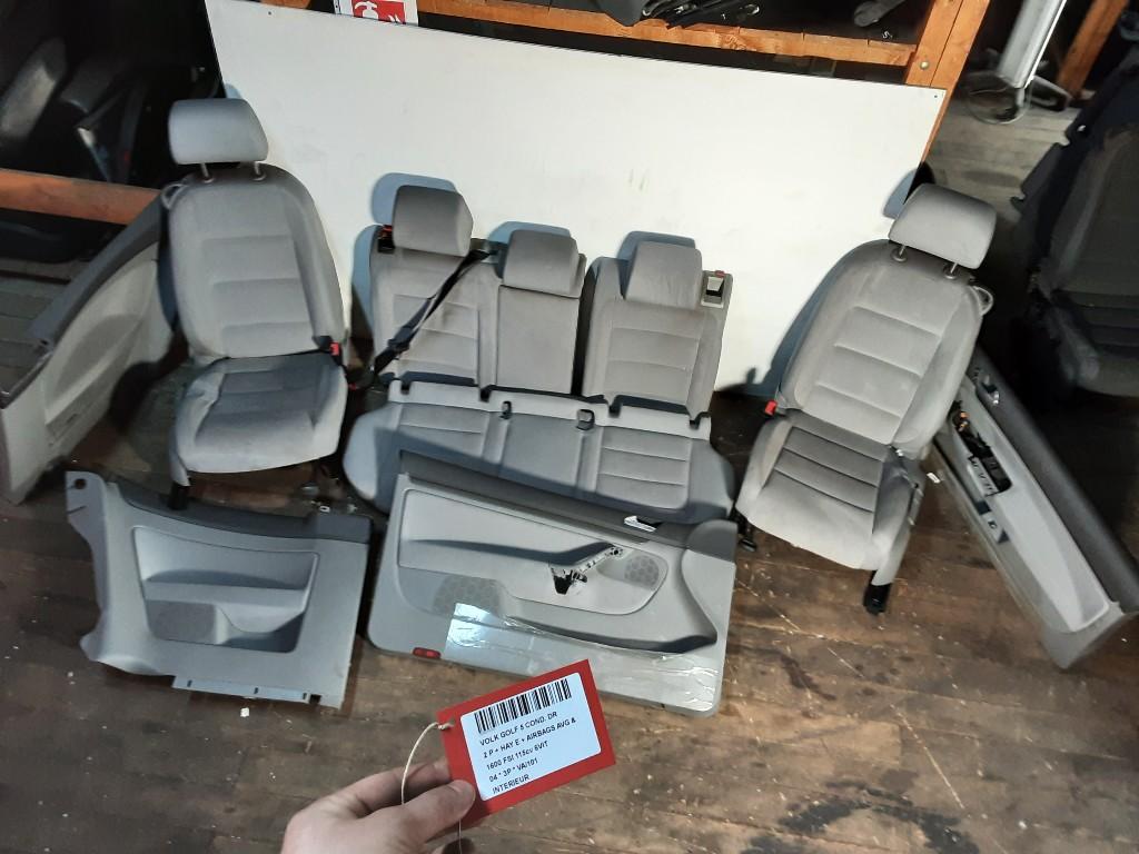 INTERIEUR COMPLET Volkswagen Golf V (1K1) (1K3881105BM), Volkswagen, Mevr. I. Hauben, Utilisé, Rue de l'Espoir 34 34
4030  GRIVEGNÉE, BE