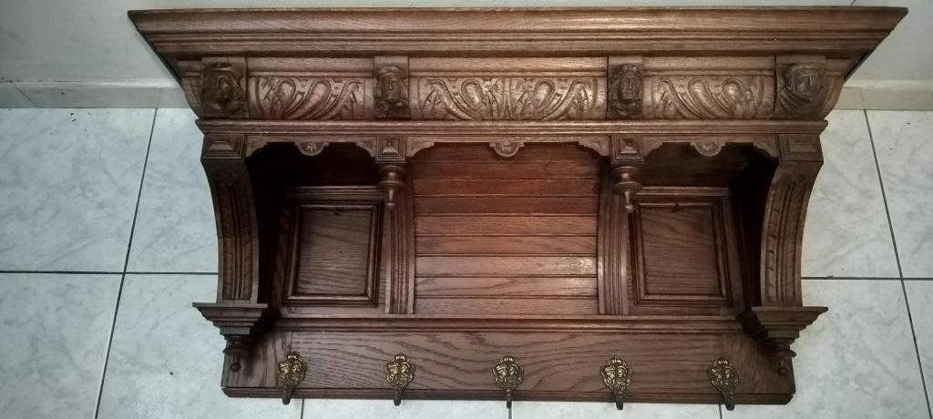 Porte-manteau mural ancien en chêne français., Antiquités & Art, Enlèvement