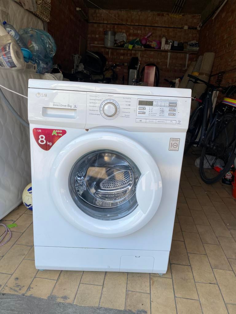 LG wasmachin, Elektronische apparatuur, Ophalen, 1200 tot 1600 toeren, Gebruikt, Energieklasse A of zuiniger