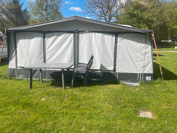 Caravan adria voor 5personen, Caravans en Kamperen, Caravans, Particulier, tot en met 5, Adria, Stapelbed, Ophalen