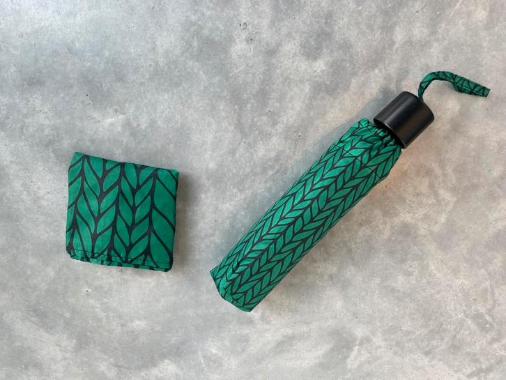 Nieuwe paraplu met bijhorend tasje, Bijoux, Sacs & Beauté, Parapluies, Neuf, Vert, Enlèvement ou Envoi