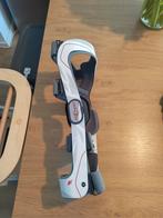 Kniebrace donjoy, Ophalen