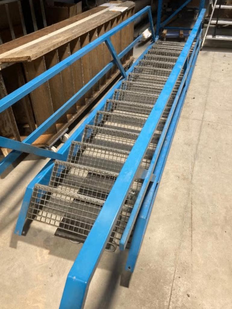 STOW Industriële Stalen Trap | 15 Treden |, Doe-het-zelf en Bouw, Ladders en Trappen, Gebruikt, Trap, Ophalen