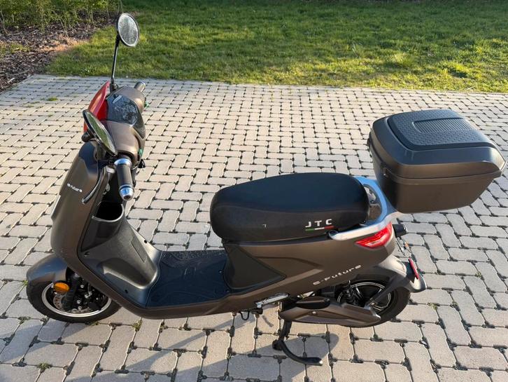JTC E-Future – Klasse A (32, Fietsen en Brommers, Snorfietsen en Snorscooters, Gebruikt, Elektrisch, Ophalen