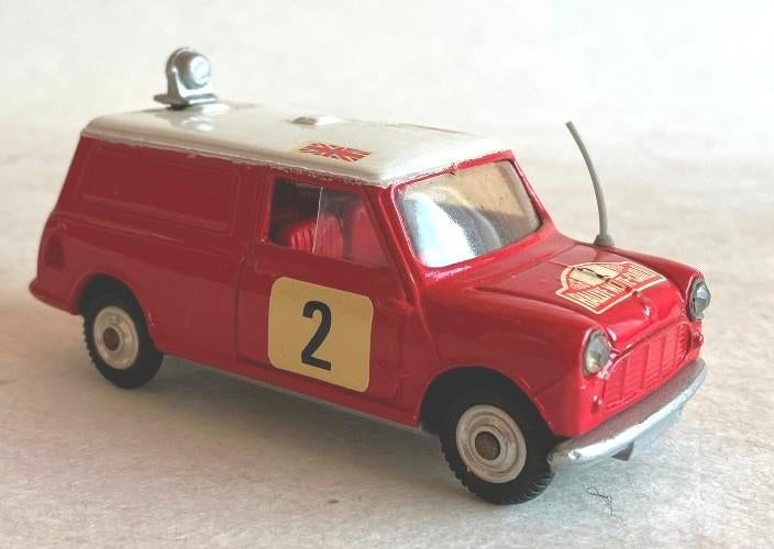 Mini Van Monte Carlo 1966 support Corgi Toys., Hobby en Vrije tijd, Modelauto's | 1:43, Gebruikt, Auto, Corgi, Ophalen of Verzenden