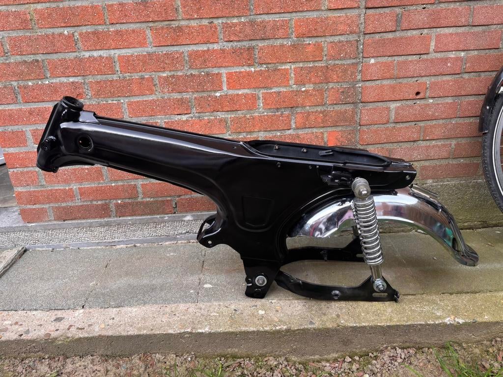 B klass kader dax met papieren, Ophalen of Verzenden, Gebruikt, Tank