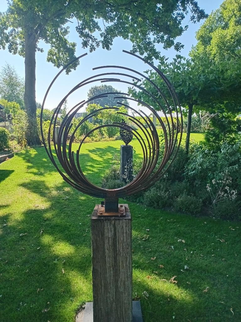 Des statues authentiques, une touche de sérénité au jardin, Enlèvement ou Envoi, Neuf, Métal, Abstrait